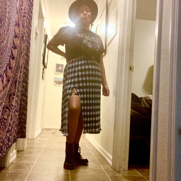 Meet your Posher, Stephanie - Picture 7 of 8